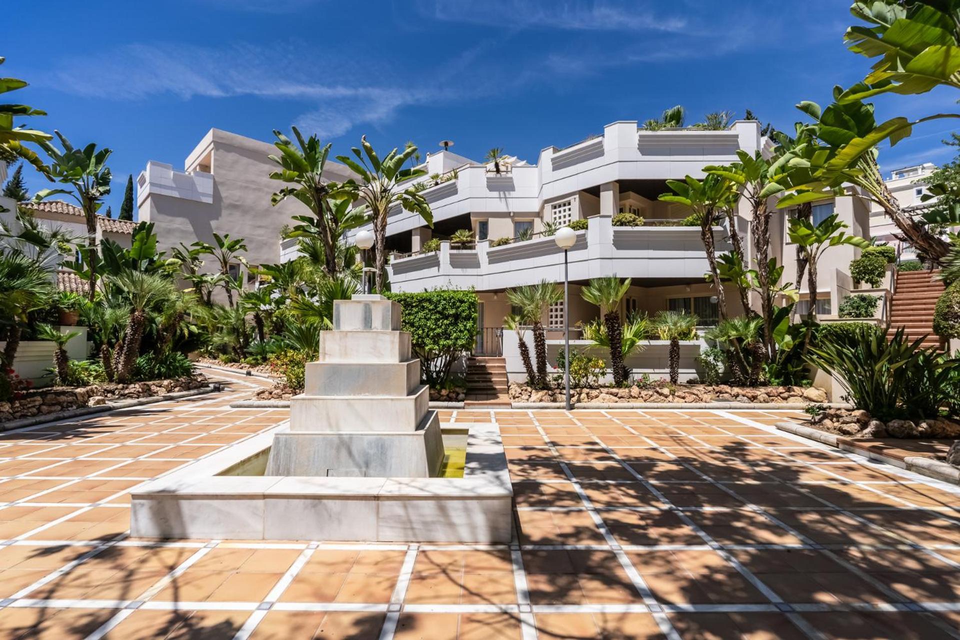 Molo Residences Boutique Apartments & Spa Марбелья Экстерьер фото