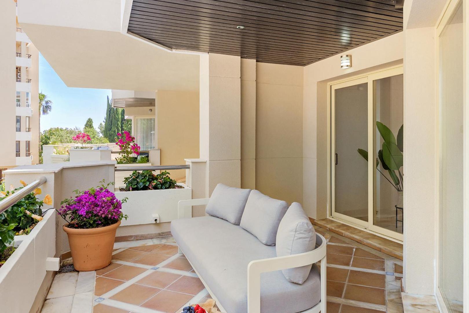 Molo Residences Boutique Apartments & Spa Марбелья Экстерьер фото